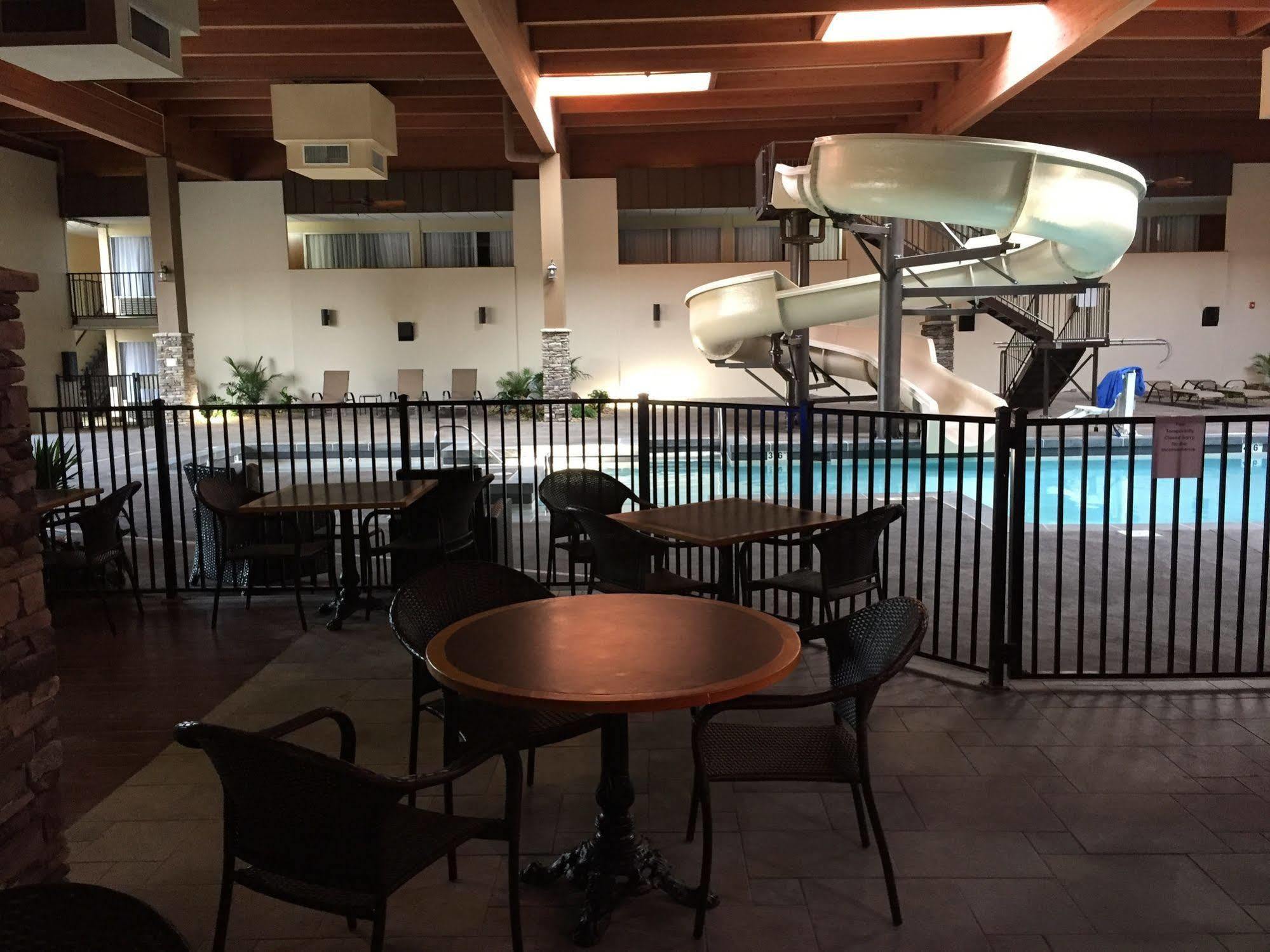 Cascades Mountain Resort, Ascend Hotel Collection Hendersonville Esterno foto