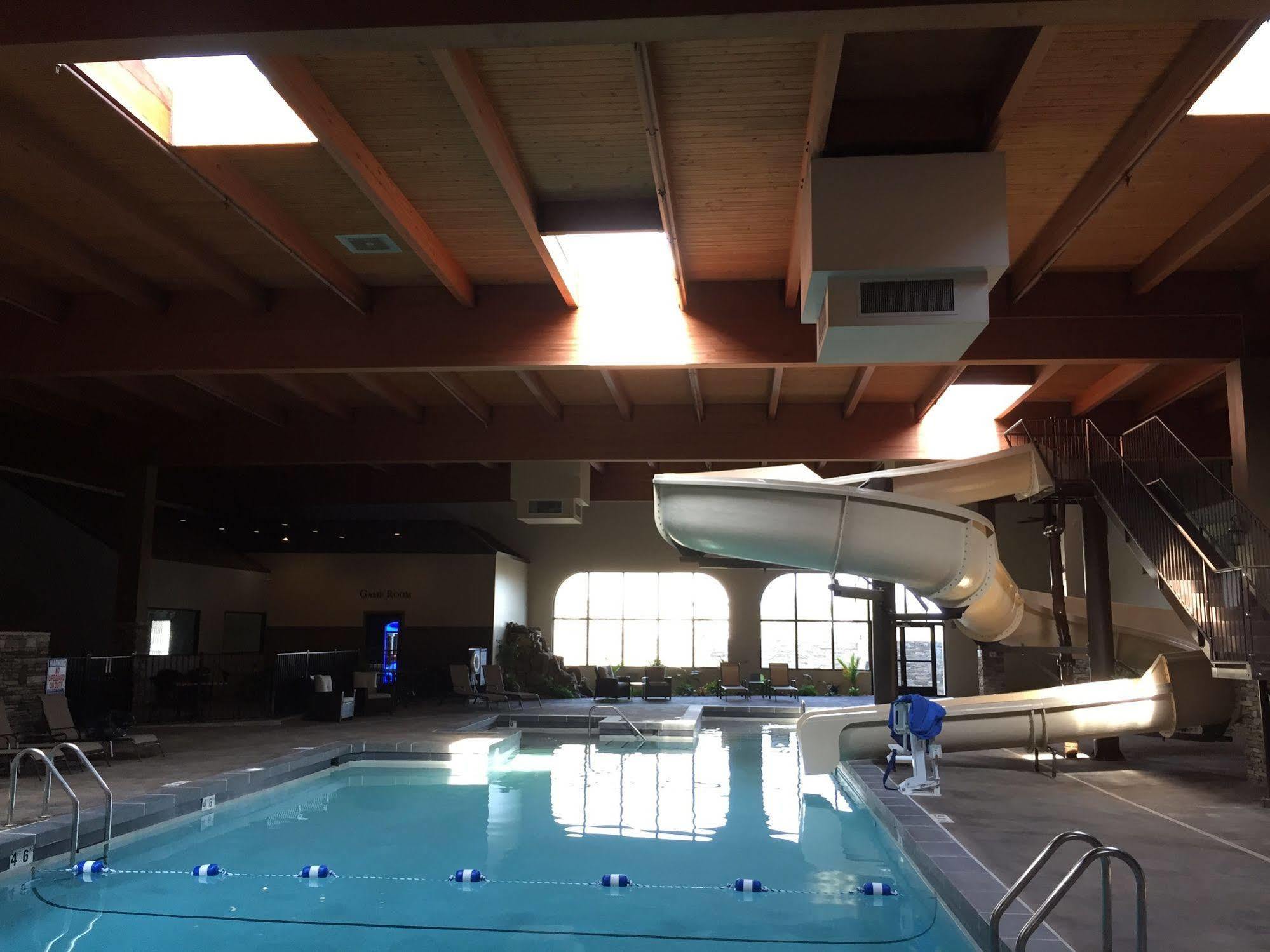 Cascades Mountain Resort, Ascend Hotel Collection Hendersonville Esterno foto